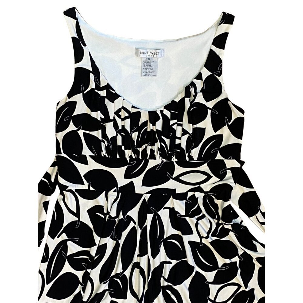 Nine West V-Neck Floral Pattern Body Con Dress, Belted, Size12, Black & White - Picture 9 of 10